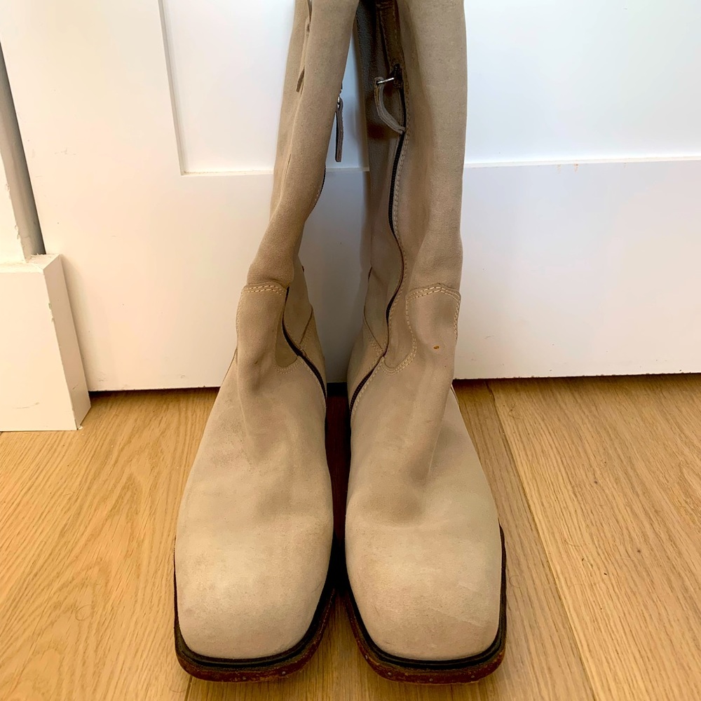 Good condition Sergio Rossi suede boots